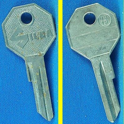 Silca DB 1R - KFZ Schlüsselrohling mit Lagerspuren !