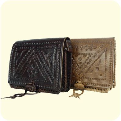 Leder-Handtasche Casablanca 15x18cm - Umhängetasche mit dekorativer Lederprägung