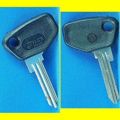Silca SK18P mit Kunststoffkopf - KFZ Schlüsselrohling für FAB / Skoda