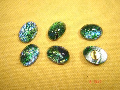 6 Knöpfe alte Glasknöpfe Böhmen grün oval 1,2 x 1,8cm Durchmesser