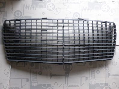 Mercedes W124 Plastikeinsatz / Gitter Kühlergrill E200-E500 Mopf2 NOS!