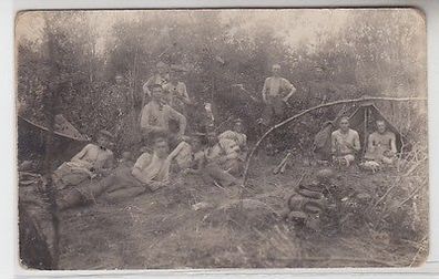 64276 Foto Ak Deutsche Soldaten Frontszene aus dem August 1918