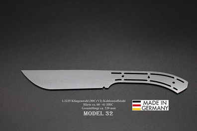 Rohling Messer Model 32 / 220mm Poliert Messerbau Messerstahl Jagdmesser