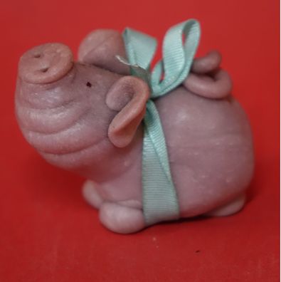 Ausgefallene Miniatur Wunderschöne Schwein Figur Handarbeit mit Schleifen