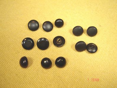 13 Knöpfe schwarz sehr kleine Knöpfe 0,9 cm und 1,1 cm Kunststoff Knöpfchen