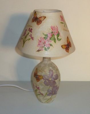 DIY - Lampe - Leuchte - Tischleuchte - Lila Blumen - Schmetterlinge - bunt - 33cm