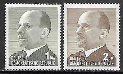 DDR postfrisch Michel-Nummer 968-969 mit Falzresten