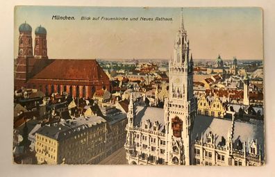 München Blick auf Frauenkirche und Neues Rathaus 82024