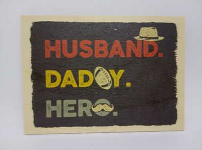 Holzpostkarte magnetisch "Husband. Daddy. Hero." 14x10 Birkenholz 50283