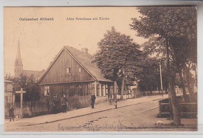 55870 Ak Ostseebad Ahlbeck altes Schulhaus mit Kirche 1910