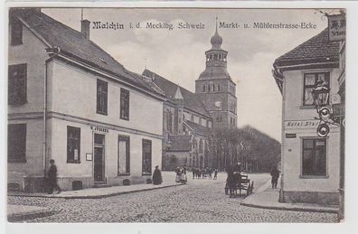 69080 Ak Malchin Markt- und Mühlenstraße Ecke Hotel Stadt Hamburg 1913