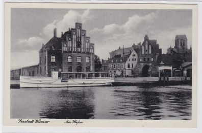 95499 Ak Seestadt Wismar - Partie am Hafen um 1940