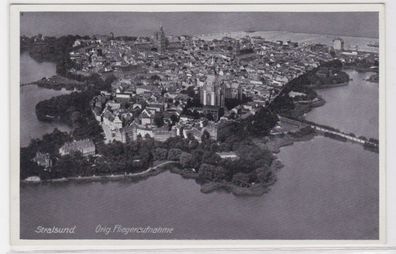41933 Ak Blick über Stralsund, Original Fliegeraufnahme um 1920