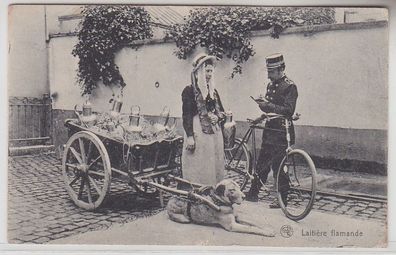 71368 Feldpost Ak Latiere Flamande Hundefuhrwerk in Belgien 1915