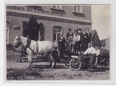 90602 Foto Pferdekutsche mit Familie mit Getränken & Motorrad