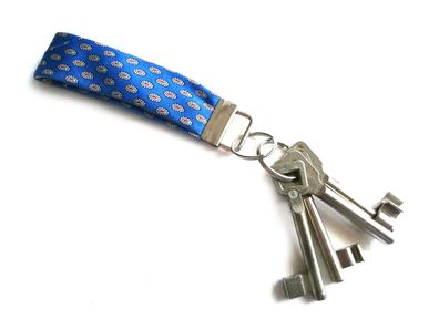Krawatte Schlüsselanhänger Upcycling Unikat Schlüsselband blau mini Muster