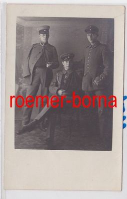 86342 Foto Ak vewundete Soldaten Eisernes Kreuz und Schützenschnur um 1915