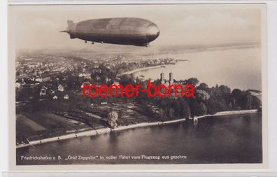 84685 Foto Ak Friedrichshafen a.B. 'Graf Zeppelin' in voller Fahrt um 1930