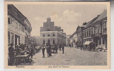 70033 Ak Parchim alter Markt mit Rathaus und Marktständen 1919