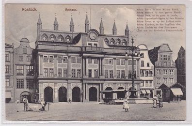 65456 Ak Rostock - Markt mit Rathaus 1913