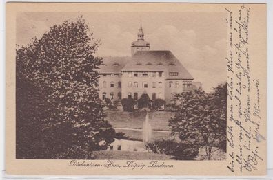 87684 AK Diakonissen Haus, Leipzig Lindenau mit Springbrunnen im Teich um 1930