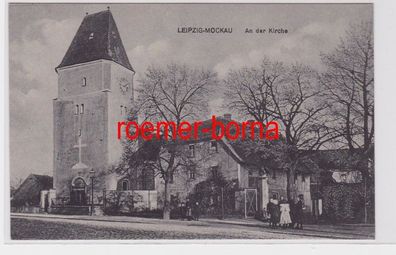 86913 Ak Leipzig-Mockau An der Kirche um 1920