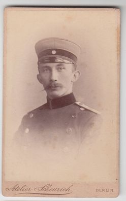69503 Kabinett Foto Berlin Soldat mit Uniform und Mütze mit Eisernem Kreuz