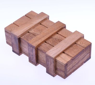 Schatztruhe mit 2 Geheimfächern - Schatzkiste - - Trickkiste - Logikspiel aus Holz