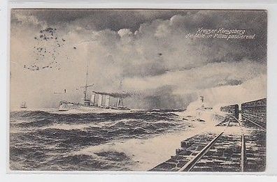 63756 Ak Kreuzer Königsberg die Mole in Pillau Baltijsk passierend 1911