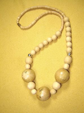 Halskette mit verschieden großen Holzperlen beige naturfarben ca 60 cm Z p