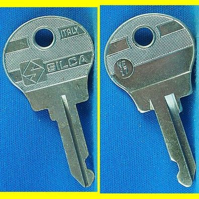 Silca NE17 - KFZ Schlüsselrohling mit Lagerspuren !