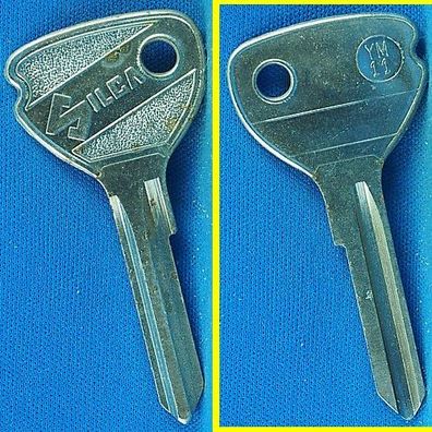 Silca YM11 - KFZ Schlüsselrohling mit Lagerspuren !