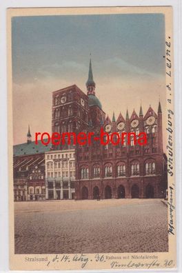 81991 Ak Stralsund Rathaus mit Nikolaikirche 1930