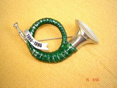 Anstecknadel großes Jagdhorn grün handbemalt Hutschmuck Hutabzeichen p