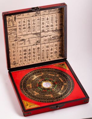 Feng Shui Kompass L 25 cm &Oslash; 21 cm Himmelsscheibe Luo Pan Holzbox hochwertig