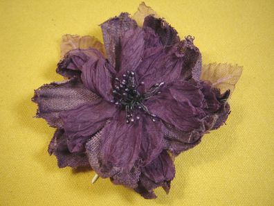 große Ansteckblüte 13cm in Farbe dunkel lila Ansteckblume Brosche p