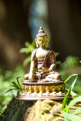Sitzender Buddha auf Sockel Messing H: 12 cm 520 g Figur Statue Skulptur