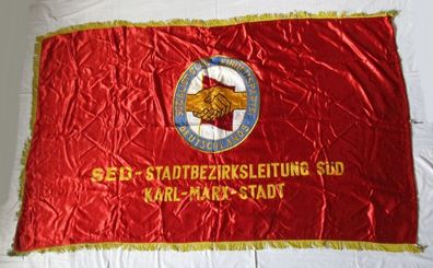 DDR Fahne Einheitspartei SED Stadtbezirksleitung Süd Karl-Marx-Stadt (135312)