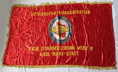DDR Fahne VEB Lederbekleidung Werk IV Karl-Marx-Stadt Betriebspartei (135356)