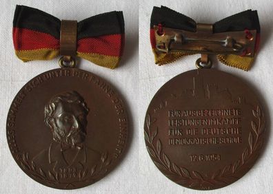 DDR Orden Carl-Friedrich-Wilhelm-Medaille 1954 - 55 im Etui Bartel 131 (134264)