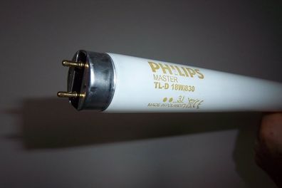 Philips MASTER TL-D 18w/830 3J MADE IN Poland CE Leuchtstoffröhre warmweiss warmwhite