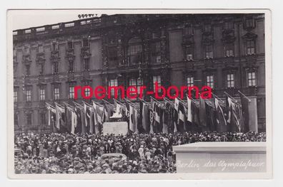 05220 Foto Ak Berlin, das Olympiafeuer 1936