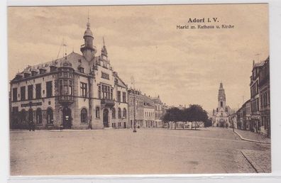 62739 AK Adorf im Vogtland - Markt mit Rathaus & Kirche um 1920
