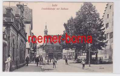 82070 Ak Lahr im Breisgau Friedrichstraße mit Rathaus 1912