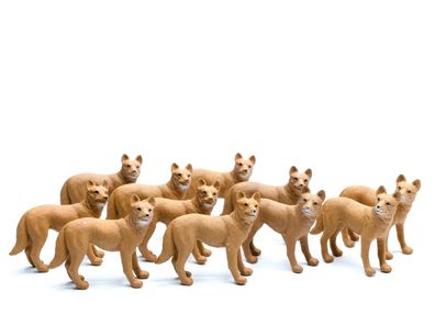 18 Miniatur Hunde Figuren Puppenhaus Puppenstube Spielzeug Dekoration Gummitiere 