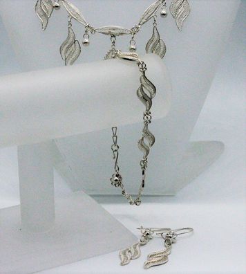 3-teilige Set (Collier, Armband, Ohrringe) aus 925er Silber