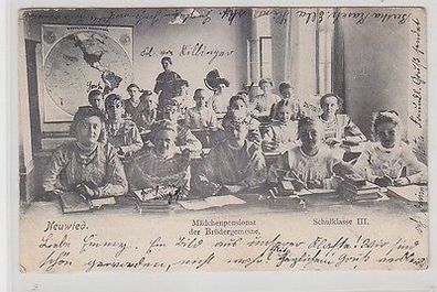 66067 Ak Neuwied Mädchenpensionat der Brüdergemeinde Schulklasse III 1903
