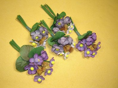 5 Stück Ansteckblüte Sträußchen Farbe lila mit grün 11,5cmlang Hutblumen