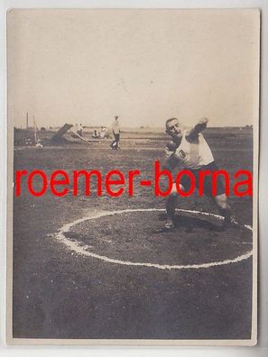66410 Foto Chemnitz Sportler beim Kugelstossen um 1930