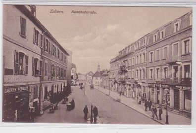 68748 Ak Zabern Vogesen Bahnhofstrasse mit Geschäften um 1910